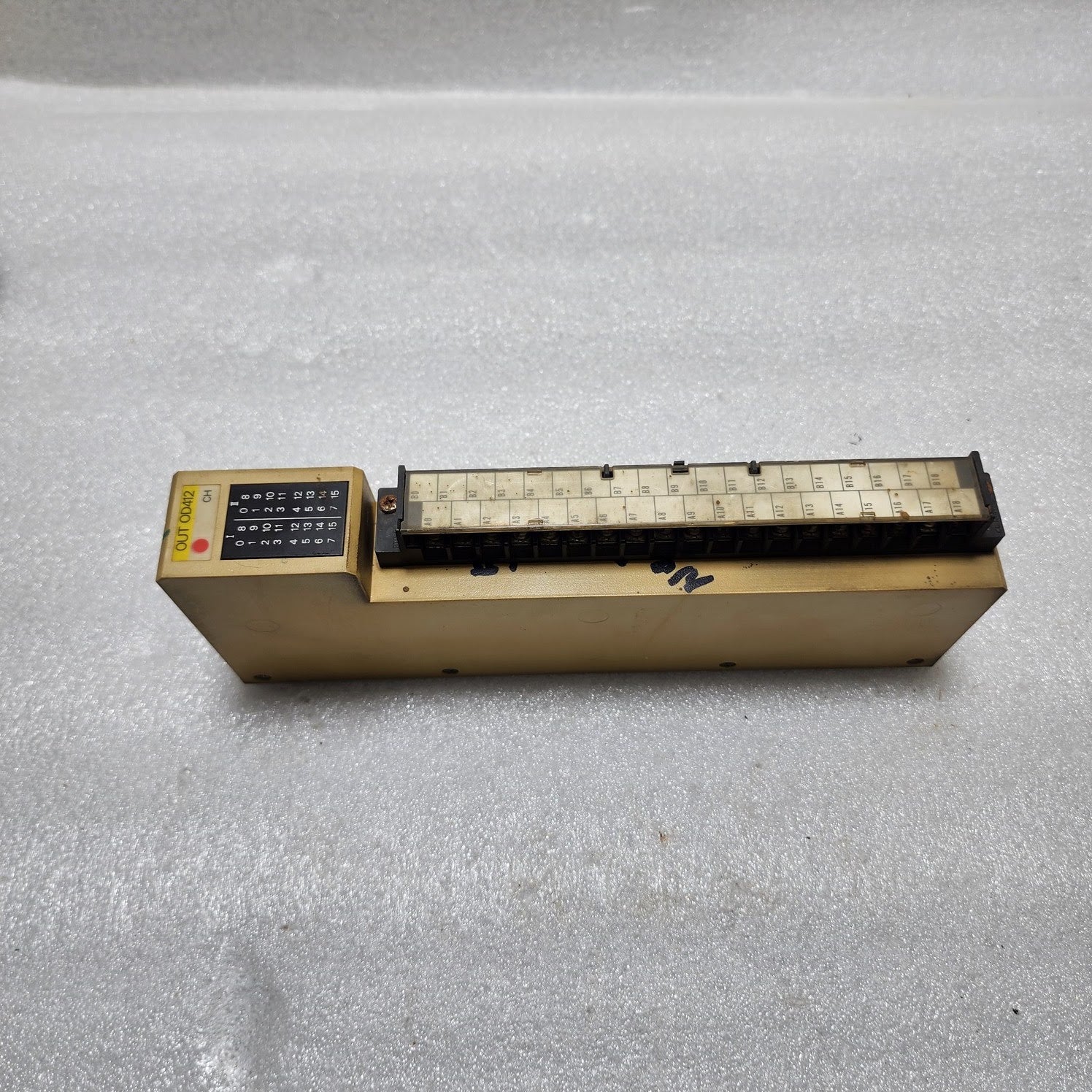 OMRON C500-OD412 3G2A5-OD412 OUTPUT UNIT