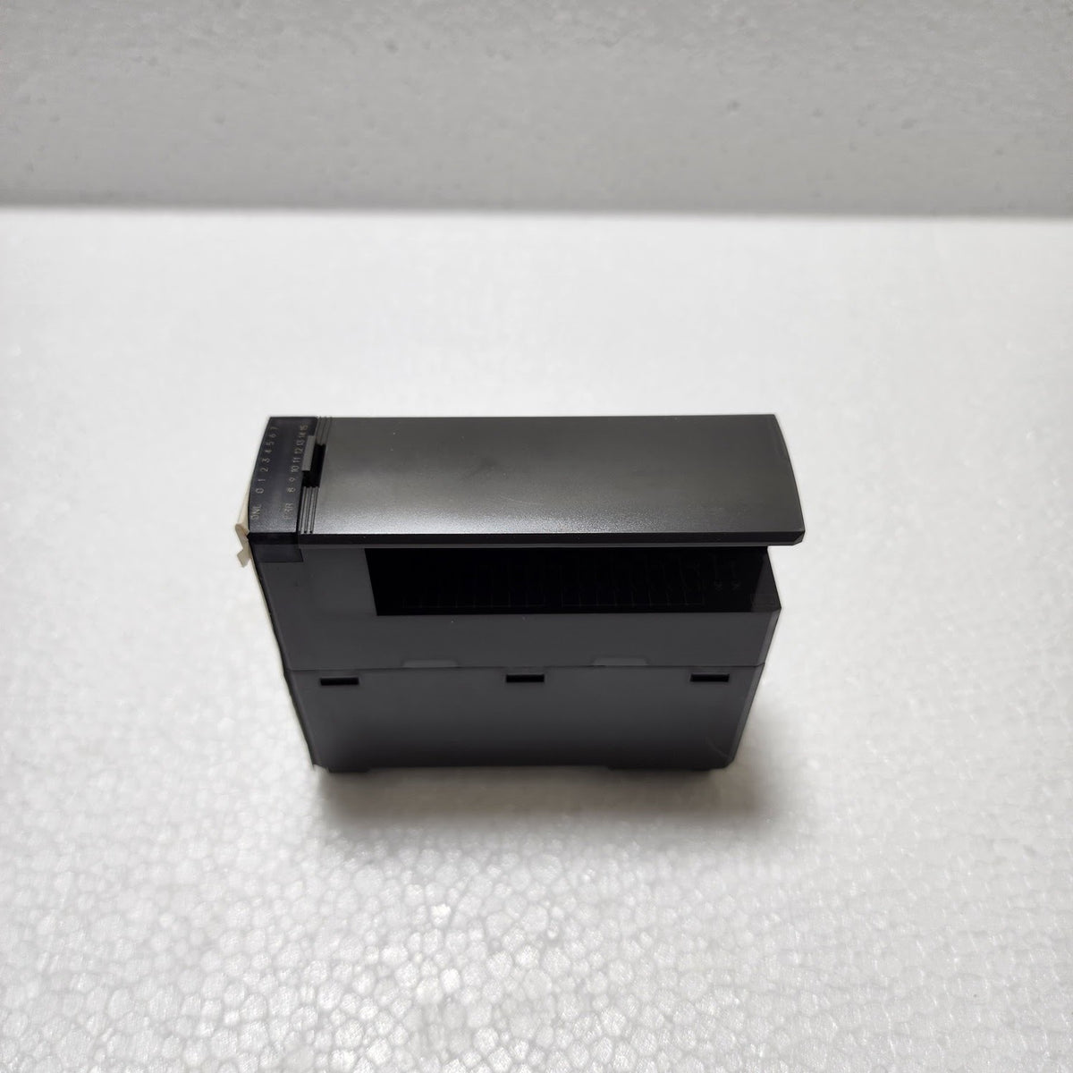 FUJI ELECTRIC NP1X1606-W DIGITAL INPUT MODULE