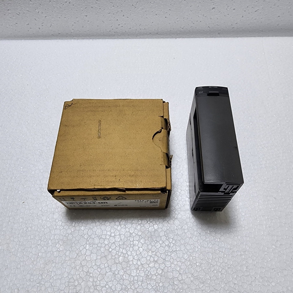 FUJI ELECTRIC NP1AX04-MR ANALOG INPUT MODULE