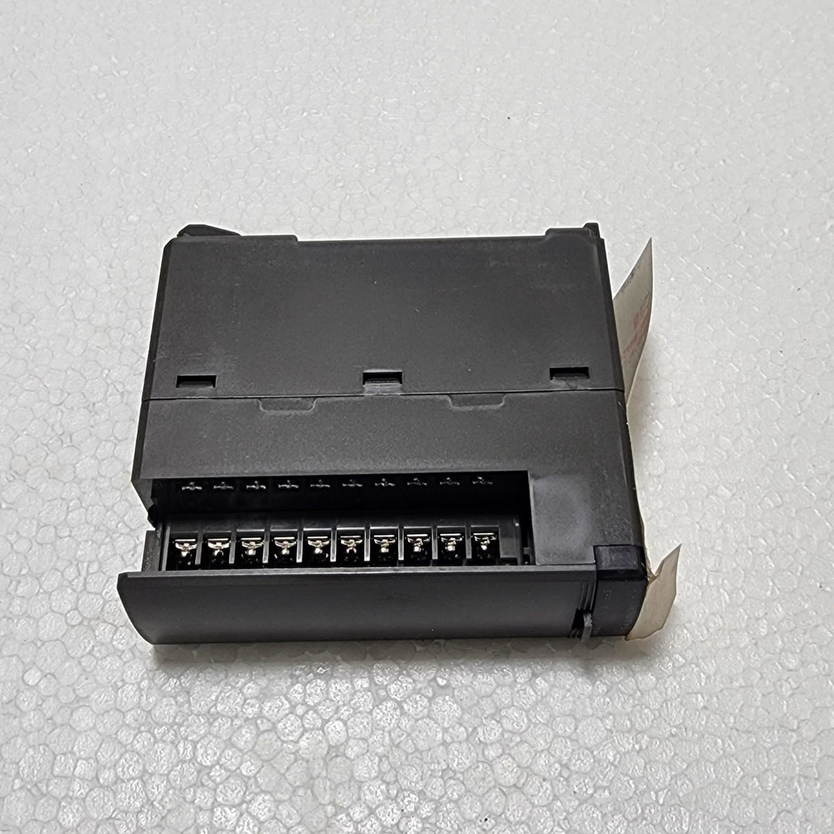 FUJI ELECTRIC NP1Y16T09P6 DIGITAL OUTPUT MODULE