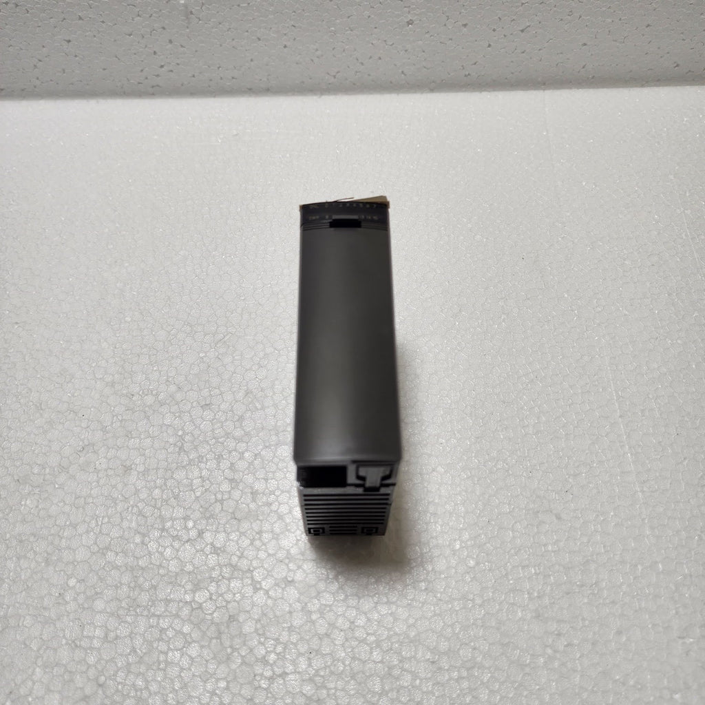 FUJI ELECTRIC NP1Y16R-08 DIGITAL OUTPUT MODULE