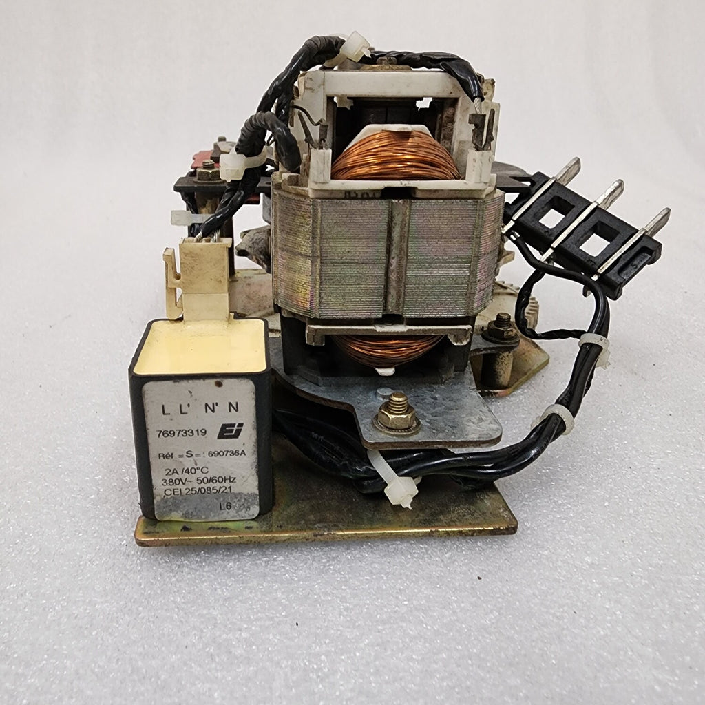 MERLIN GERIN MCH-M 685763 MOTOR MECHANISM 200-240VAC