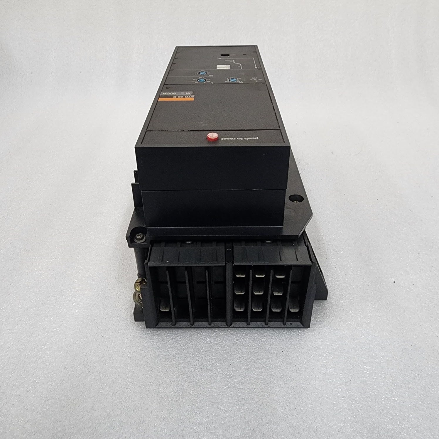 MERLIN GERIN STR28D CIRCUIT BREAKER TRIP CONTROL UNIT 800A TF2979