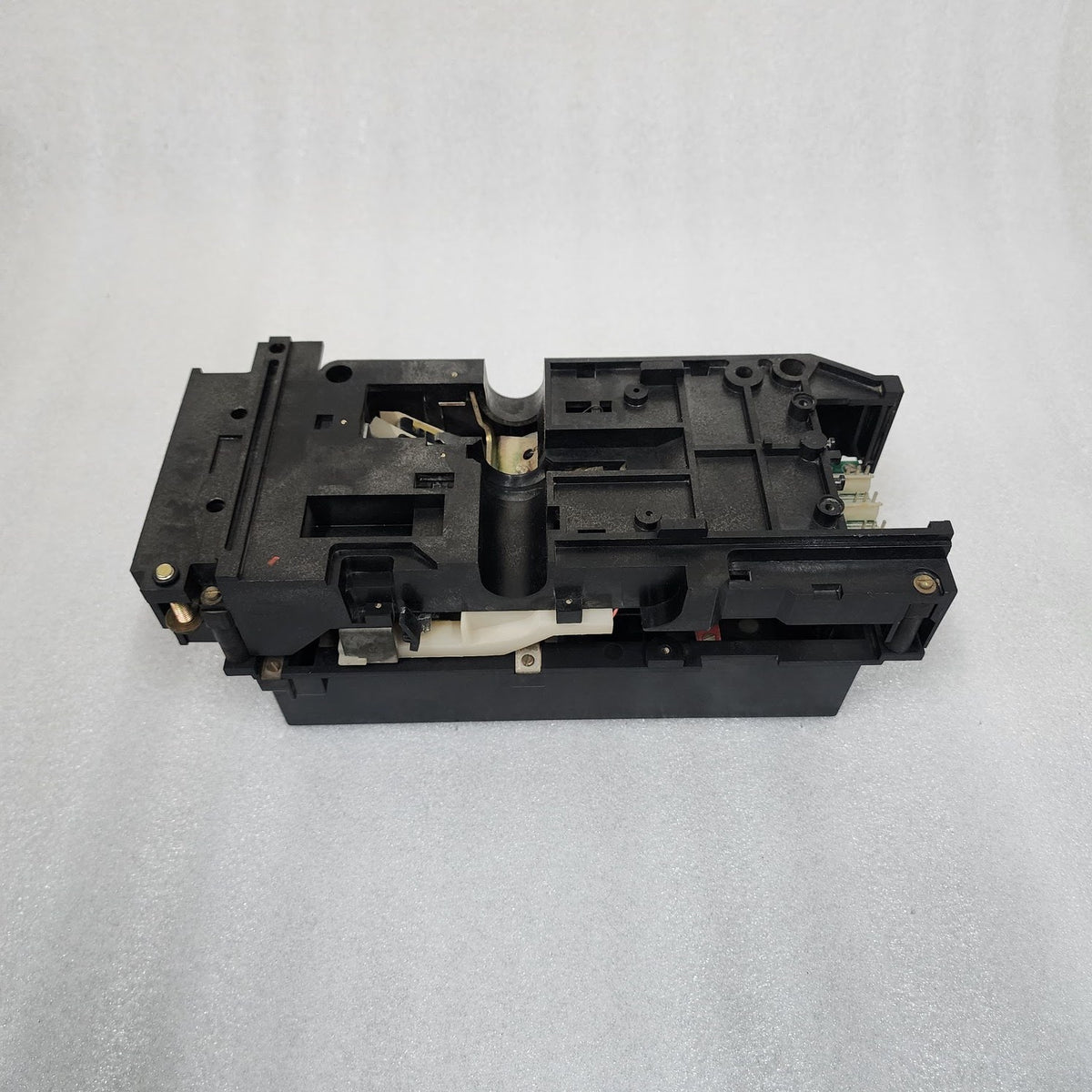 MERLIN GERIN ST208D CIRCUIT BREAKER CONTROL TRIP UNIT 250A 685787