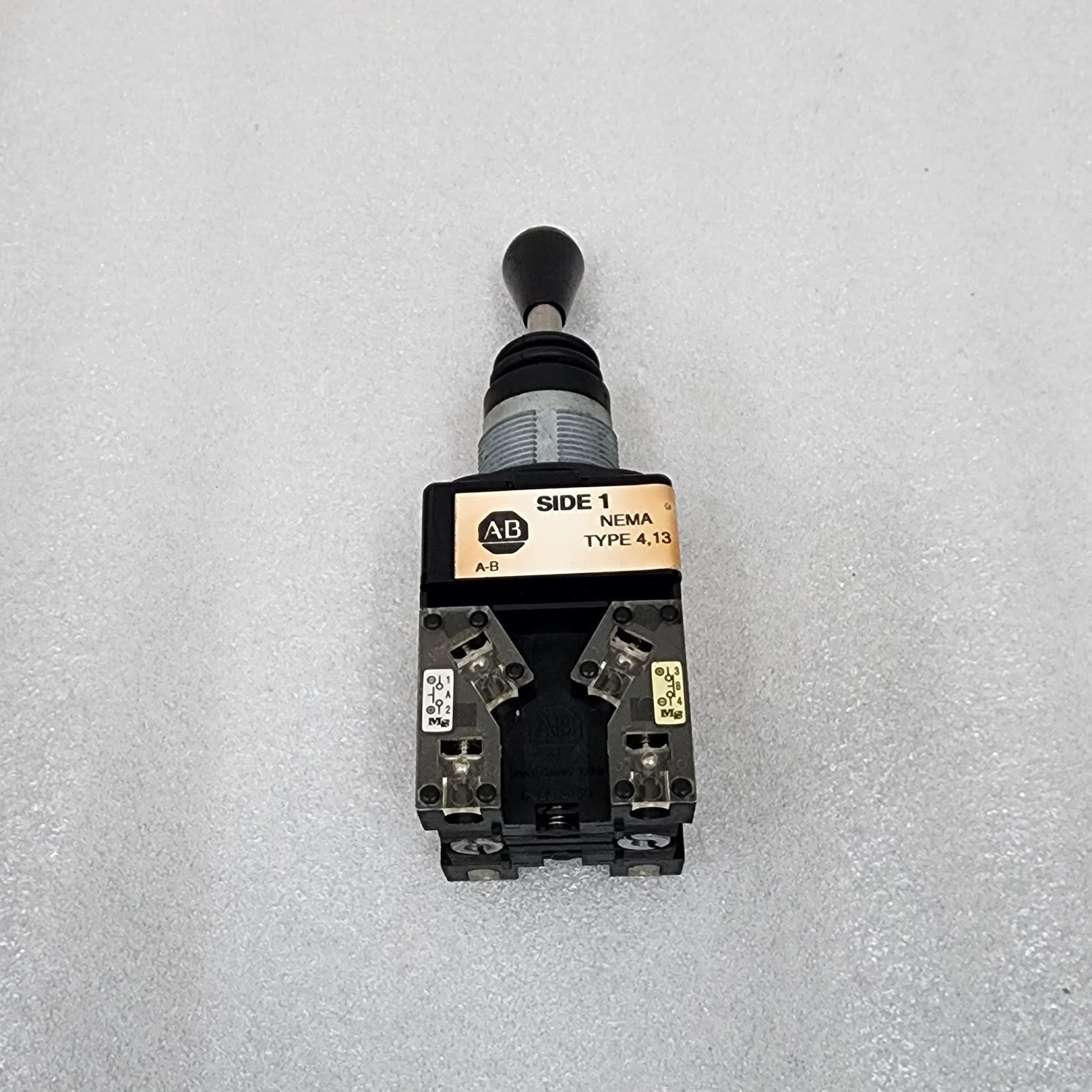 ALLEN BRADLEY CAT 800T-T4T2 JOY STICK 800T-XAY
