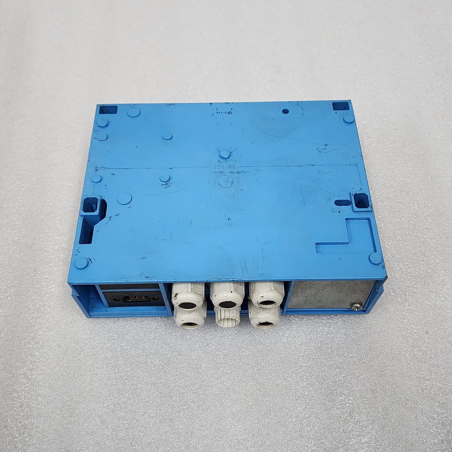 SICK CDM490-0001 CONNECTION DEVICE MODULAR 1025363 10-30VDC CLV6XX
