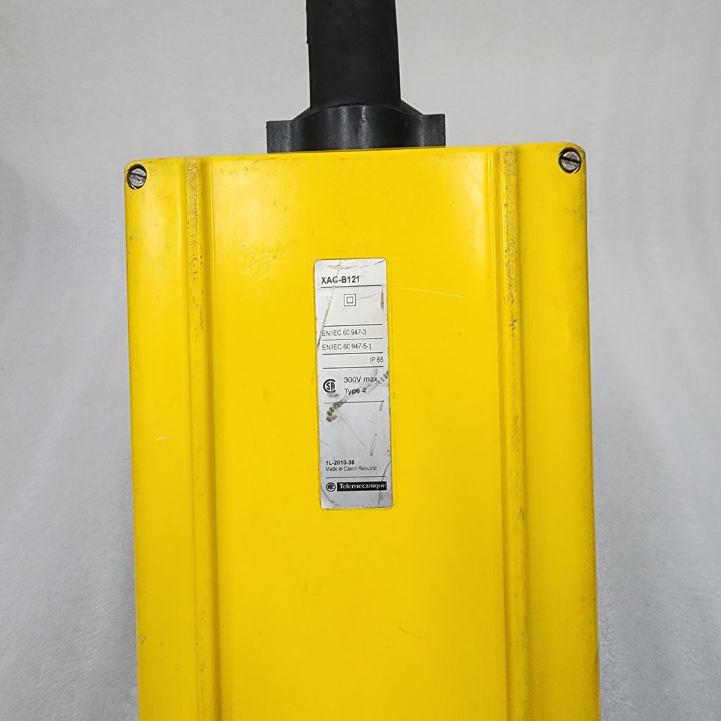 TELEMECANIQUE XAC-B121 PENDANT CONTROL STATION