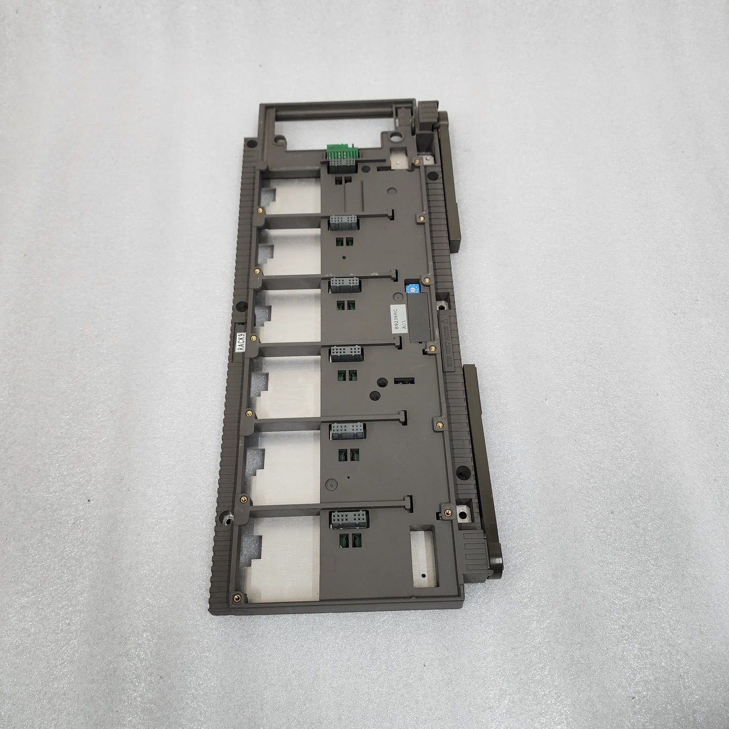 YOKOGAWA B9236RC A01 BASE PLATE