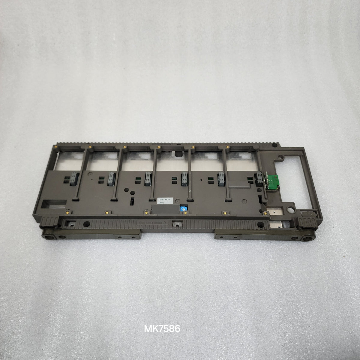 YOKOGAWA B9236RC A01 BASE PLATE