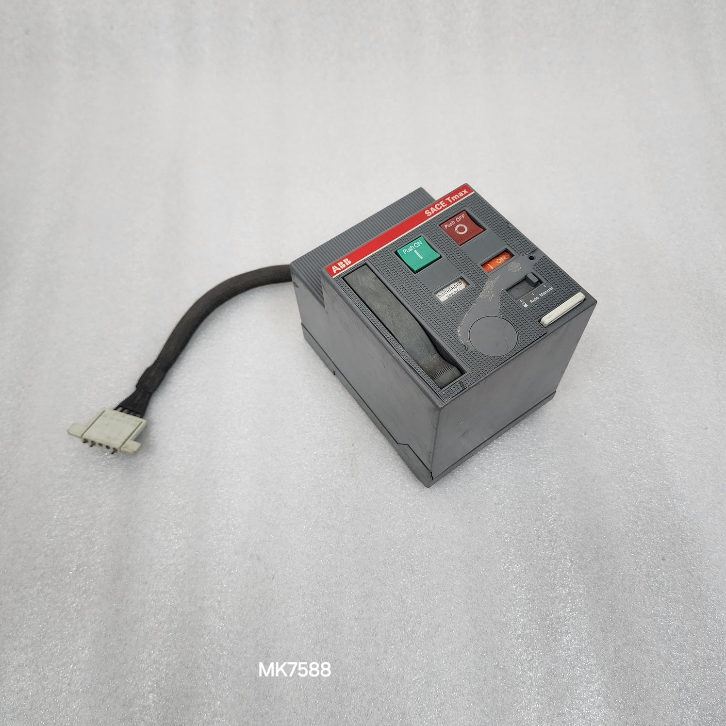 ABB SACE TMAX T4-T5 MOTOR OPERATOR 220-250VAC
