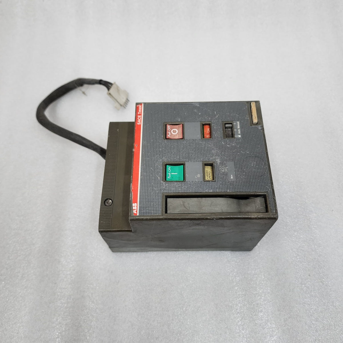 ABB T4-T5 MOTOR OPERATOR BB21048714 220-250V