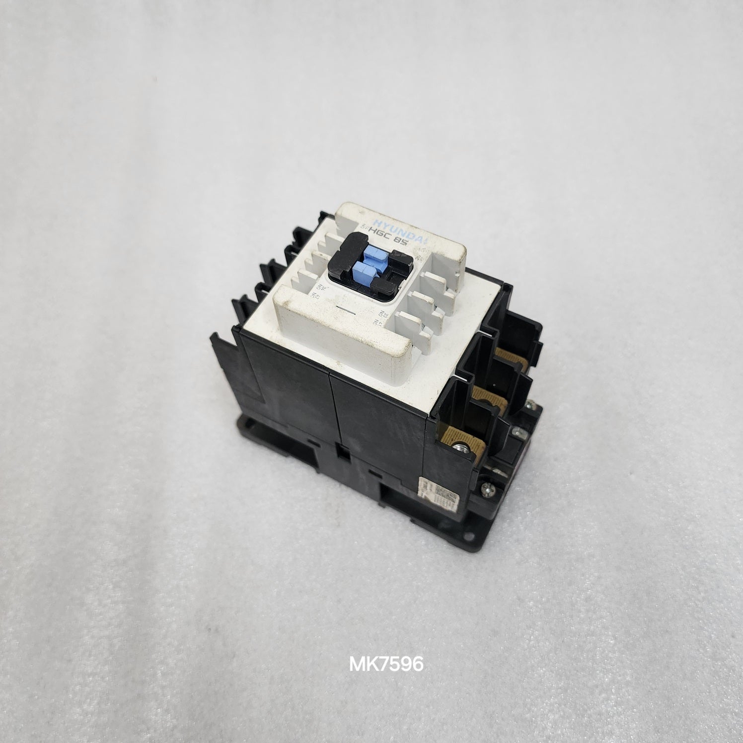 HYUNDAI HGC85 3-POLE CIRCUIT BREAKER 125A 440V