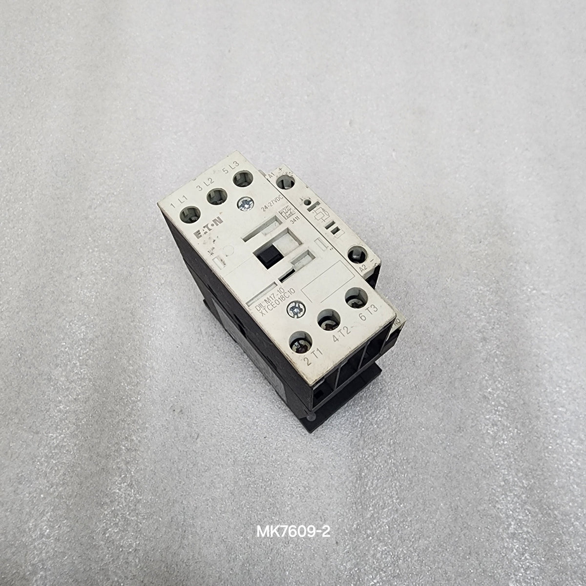 EATON DIL M17-10 3-POLE CONTACTOR XTCE018C10 24-27VDC