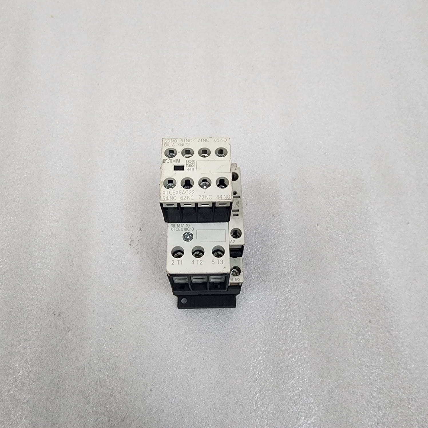 EATON DIL M17-10 3-POLE CONTACTOR XTCE018C10 24-27VDC XTCEXFAC22