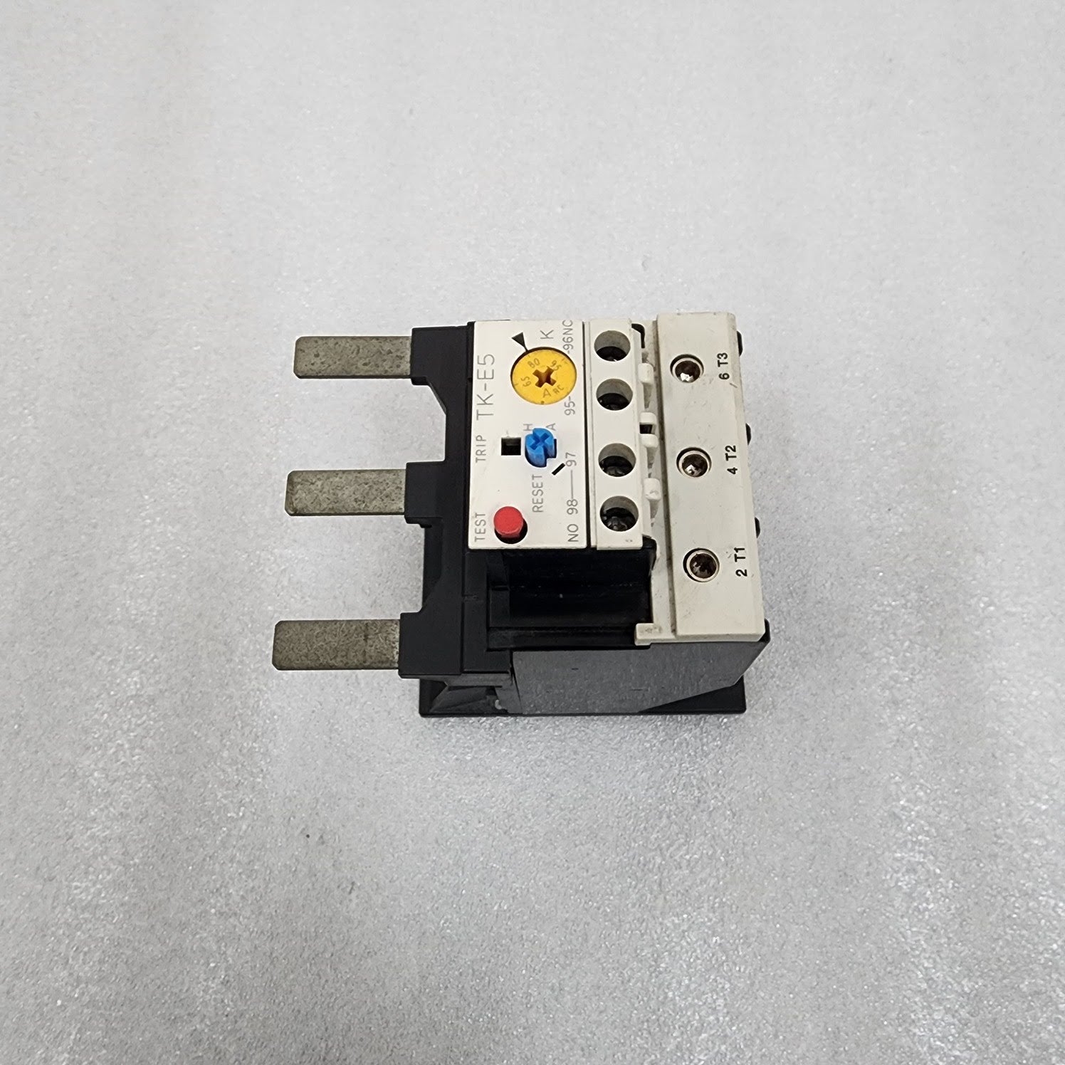 FUJI ELECTRIC TK-E5 OVERLOAD RELAY TK105EW 65-95A