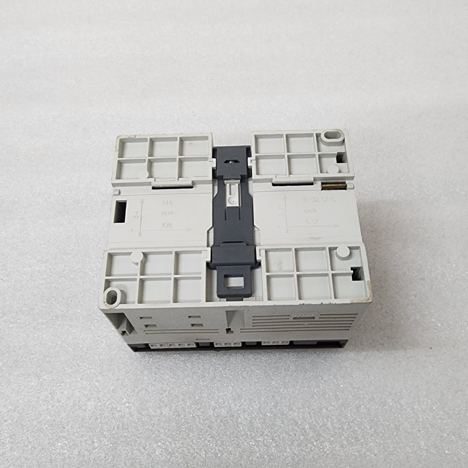 ABB ICMK14F1-L13.0 ADVANT CONTROLLER 31 REMOTE UNIT 1SBP260050R1001 24VDC