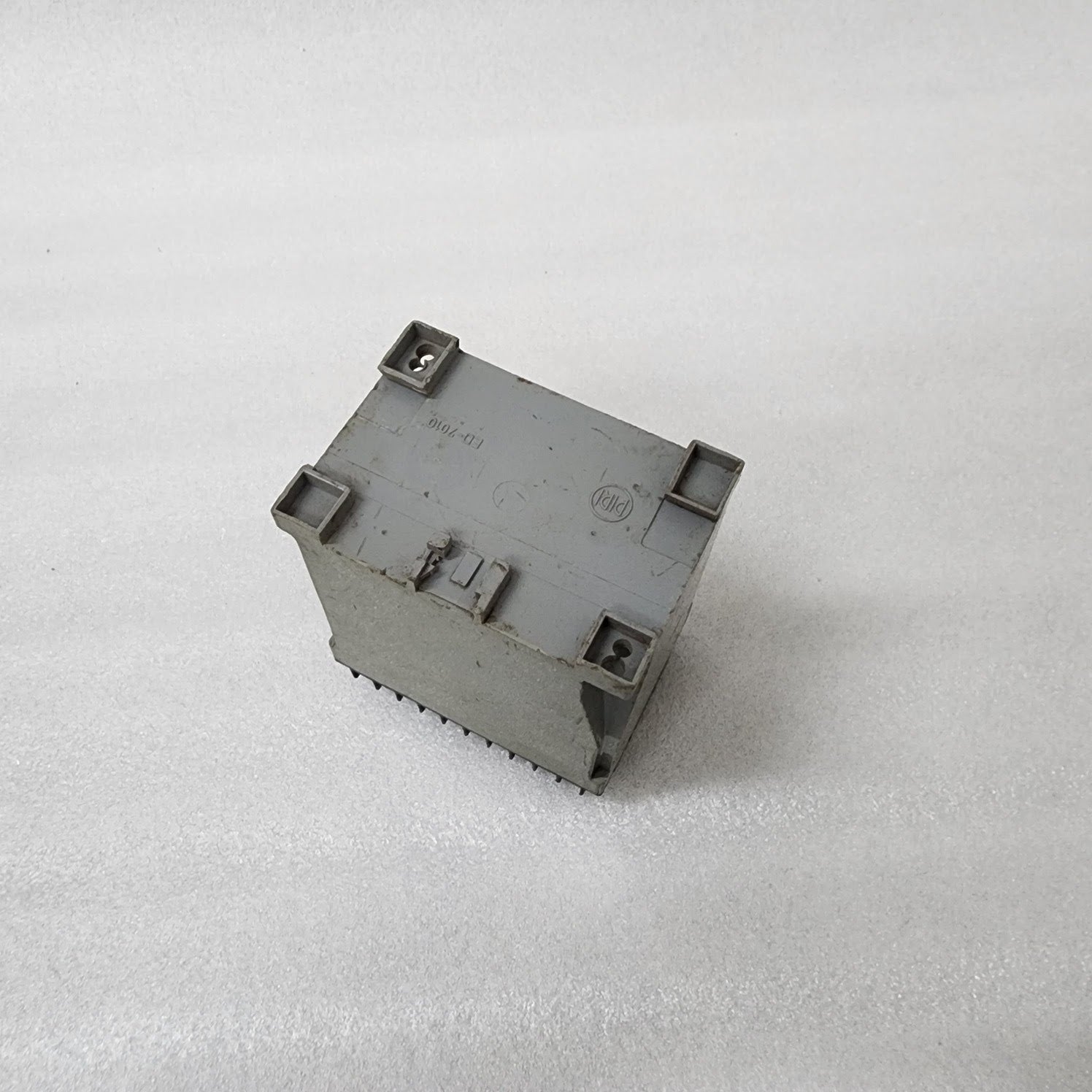 PRECIMEASURE 2220-R2 WINDING TEMPERATURE TRANSMITTER INDICATOR 90-260V AC/DC