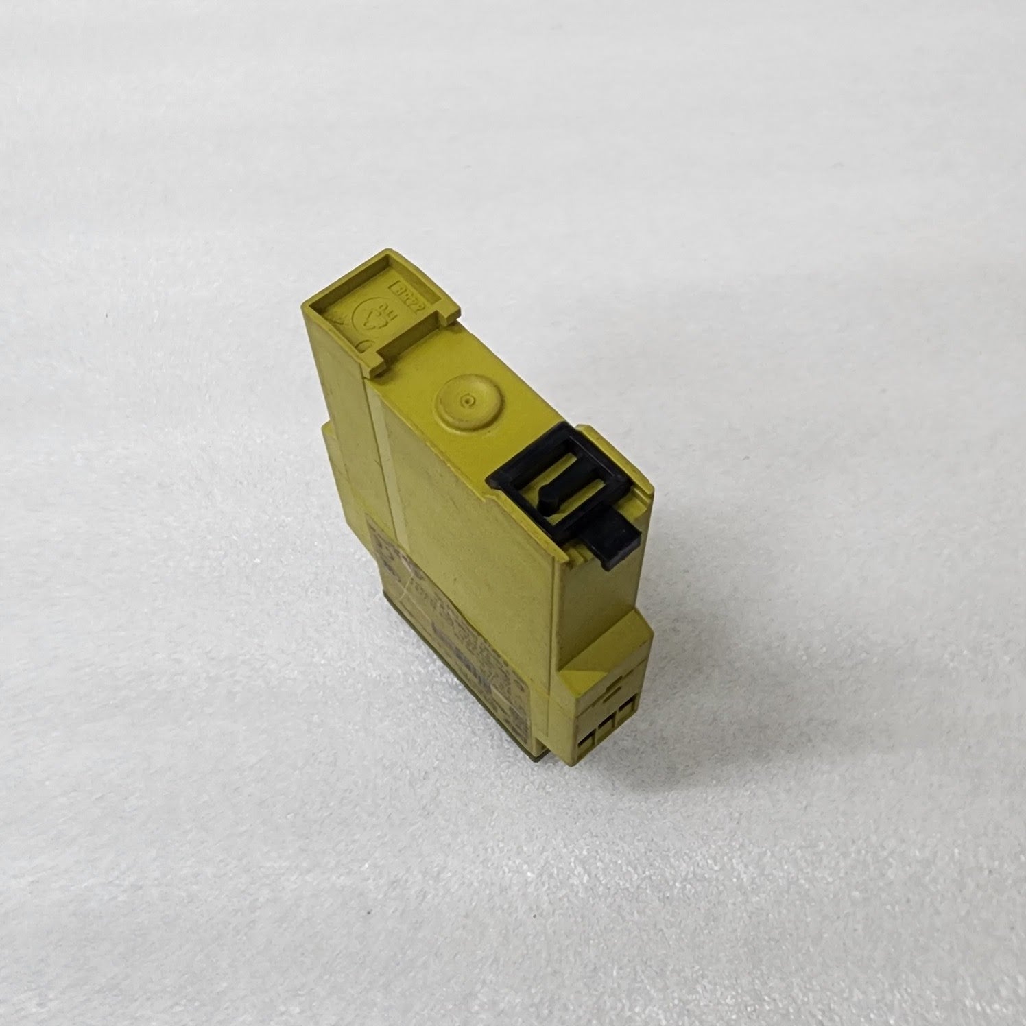 PILZ S1M0 ELECTRONIC MONITORING RELAY 839630-100307
