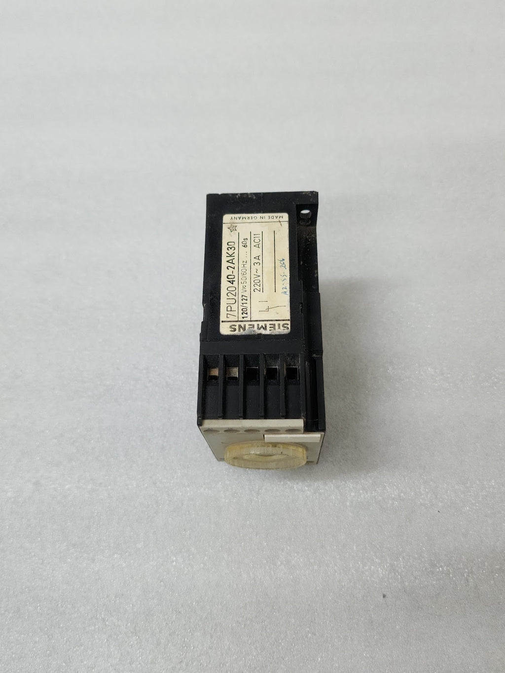 SIEMENS 7PU2040-2AK30 TIMER RELAY 120-127V