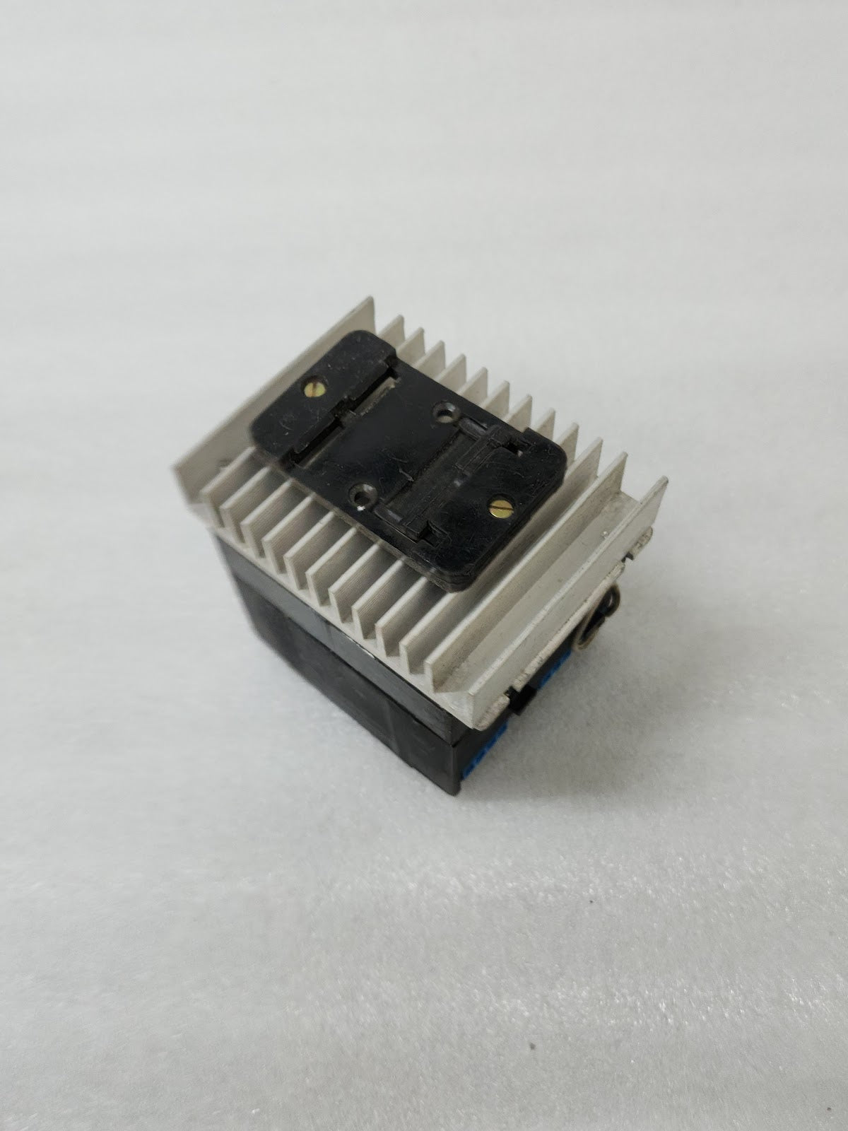 REVIAAN RI5V 23 Z 25 000 IP MICRO CONTROLLER BASED VIBRATION CONTROLLER SSR 230V