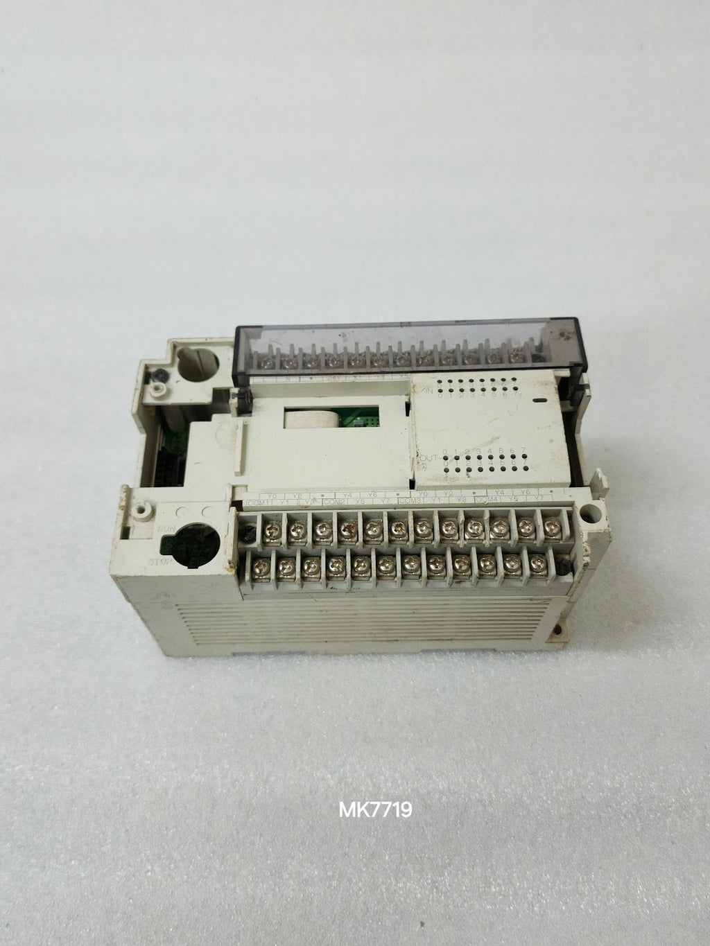 MITSUBISHI FX2N-32ER-ES/UL PLC I/O UNIT 100-240V