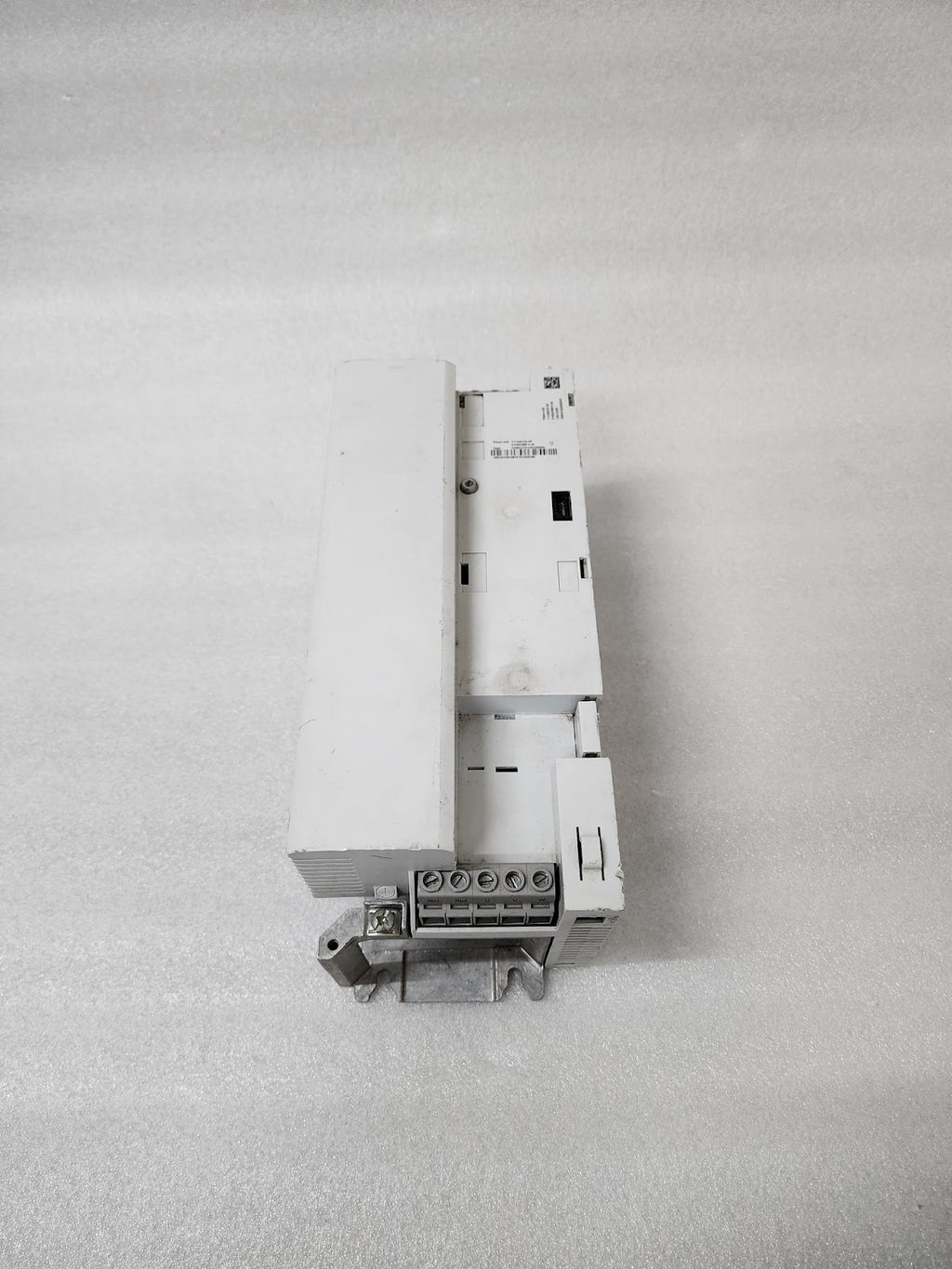 LENZE I5DBE275F10V10000S INVERTER I5D7.5/400-3 POWER UNIT 10HP MADE IN GERMANY