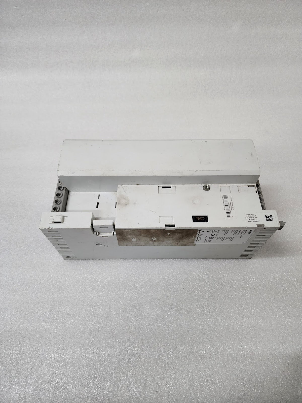 LENZE I5DBE275F10V10000S INVERTER I5D7.5/400-3 POWER UNIT 10HP MADE IN GERMANY