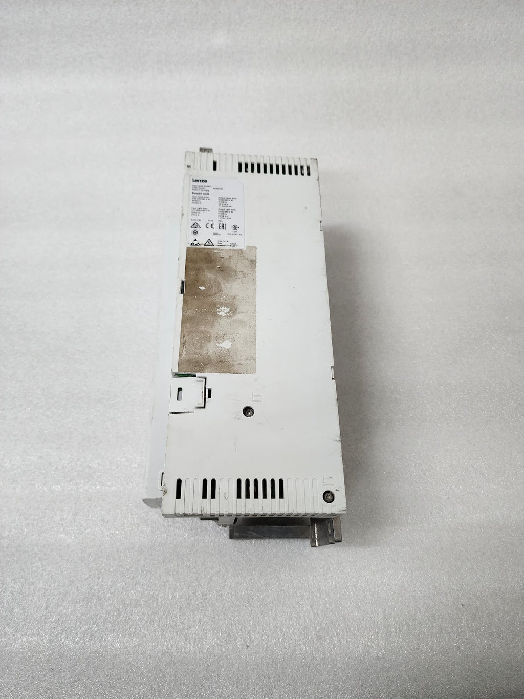 LENZE I5DBE275F10V10000S INVERTER I5D7.5/400-3 POWER UNIT 10HP MADE IN GERMANY