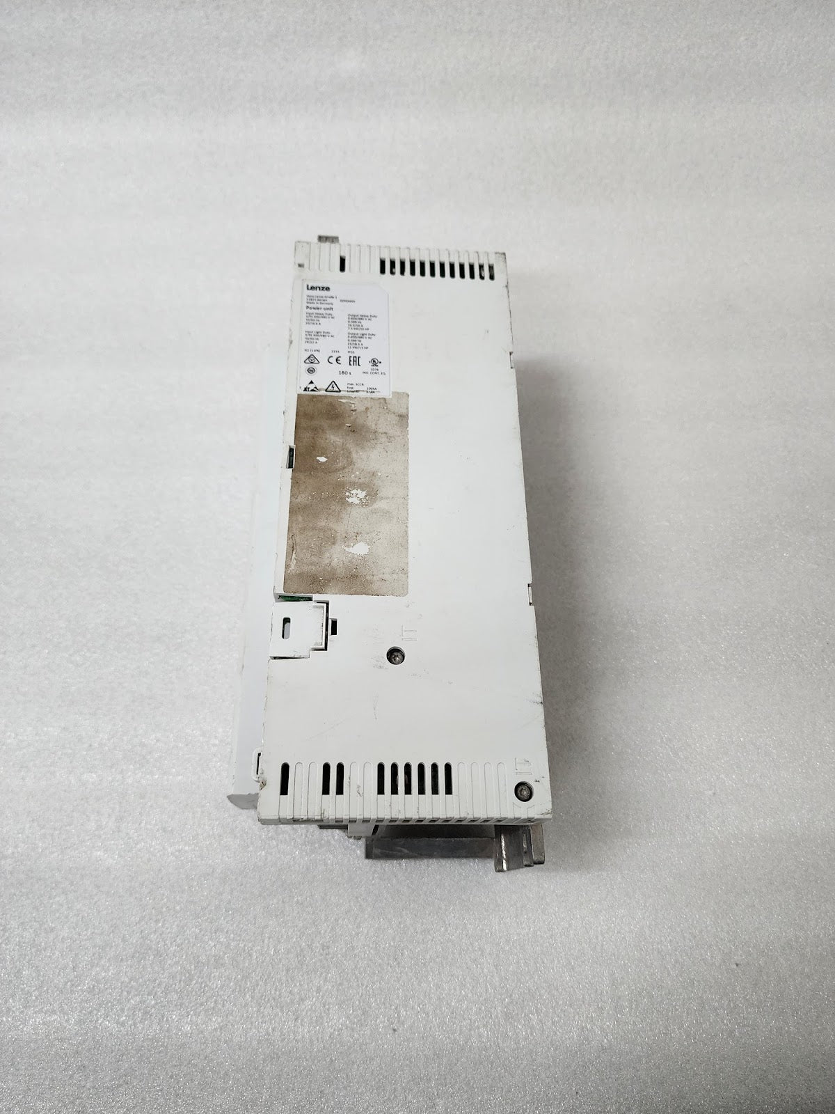 LENZE I5DBE275F10V10000S INVERTER I5D7.5/400-3 POWER UNIT 10HP MADE IN GERMANY
