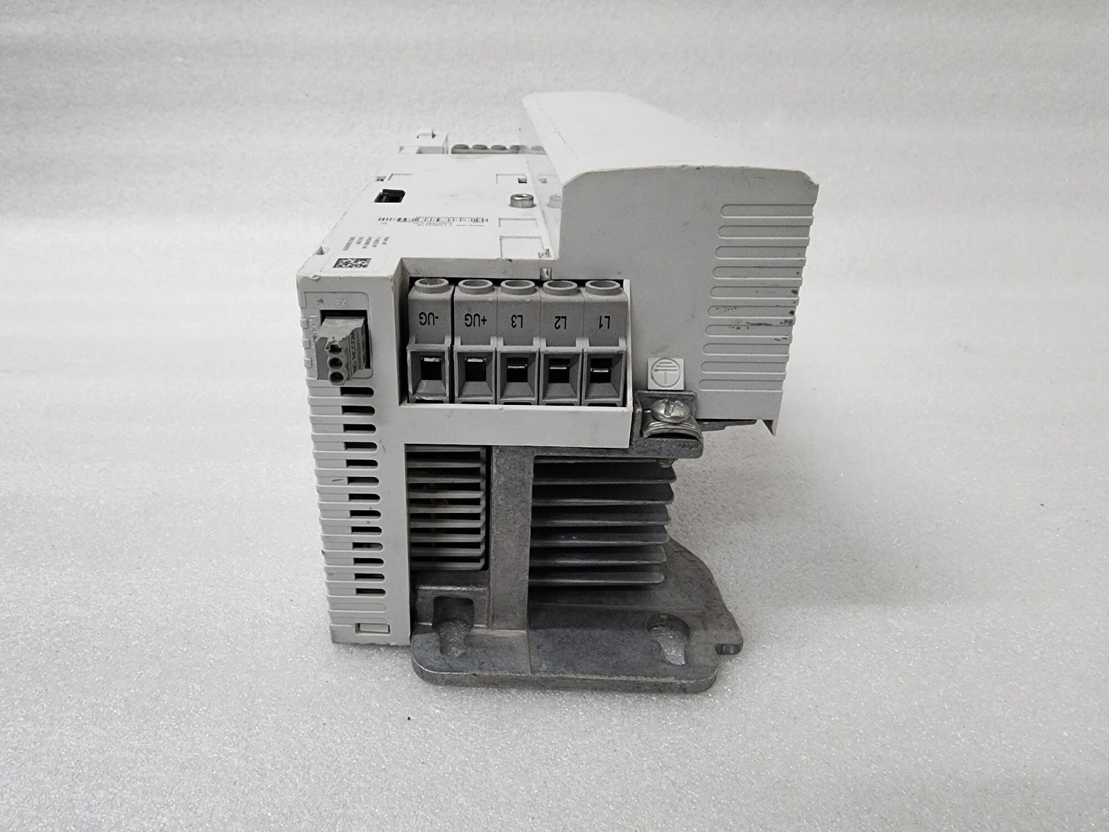 LENZE I5DBE275F10V10000S INVERTER I5D7.5/400-3 POWER UNIT 10HP MADE IN GERMANY
