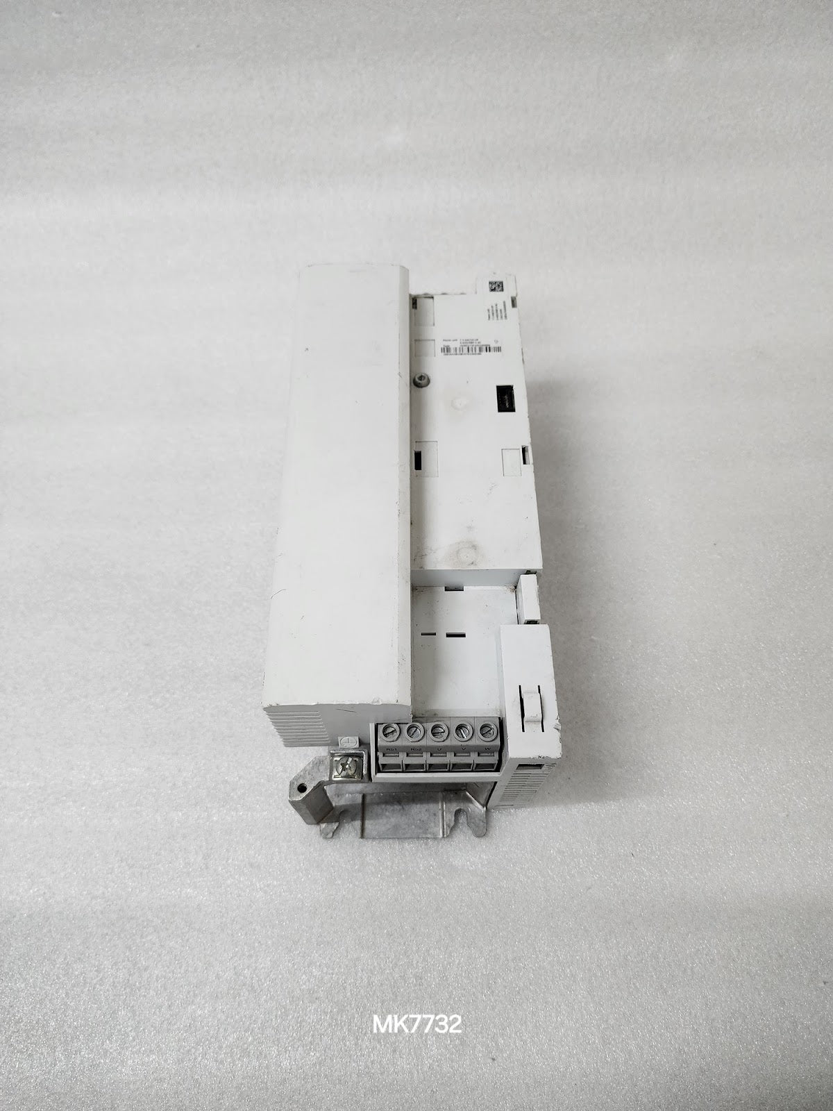 LENZE I5DBE275F10V10000S INVERTER I5D7.5/400-3 POWER UNIT 10HP MADE IN GERMANY