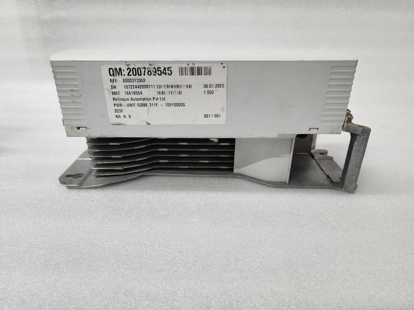 LENZE I5DBE311F10V10000S INVERTER DRIVE 11KW/15HP 0-400/480VAC MADE IN GERMANY