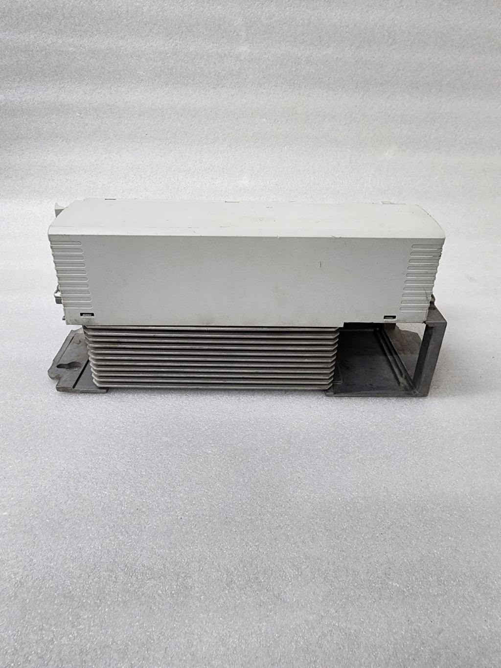 LENZE I55BE275F10V10000S  IVERTER DRIVE 7.5KW/10KW MADE IN GERMANY