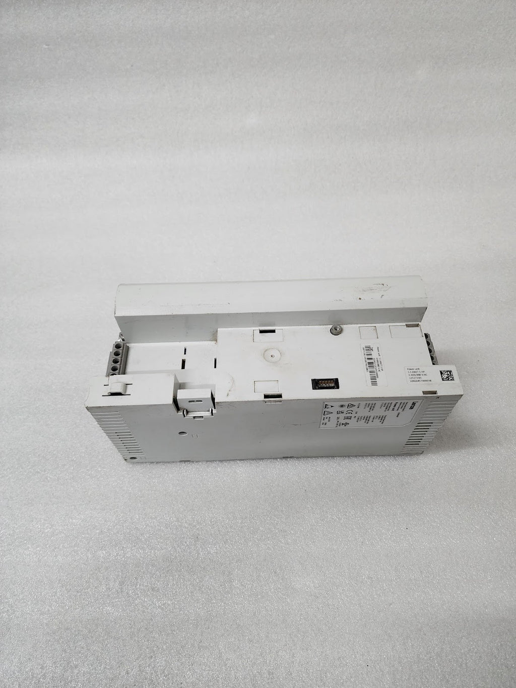 LENZE I5DAE255F10V10000S INVERTER DRIVE 5.5KW/7.5HP 0-400/480VAC MADE IN GERMANY