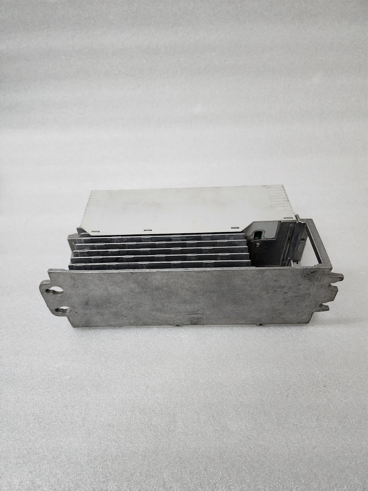 LENZE I55BE240F10V11000S INVERTER DRIVE 4KW/5HP 0-400/480V