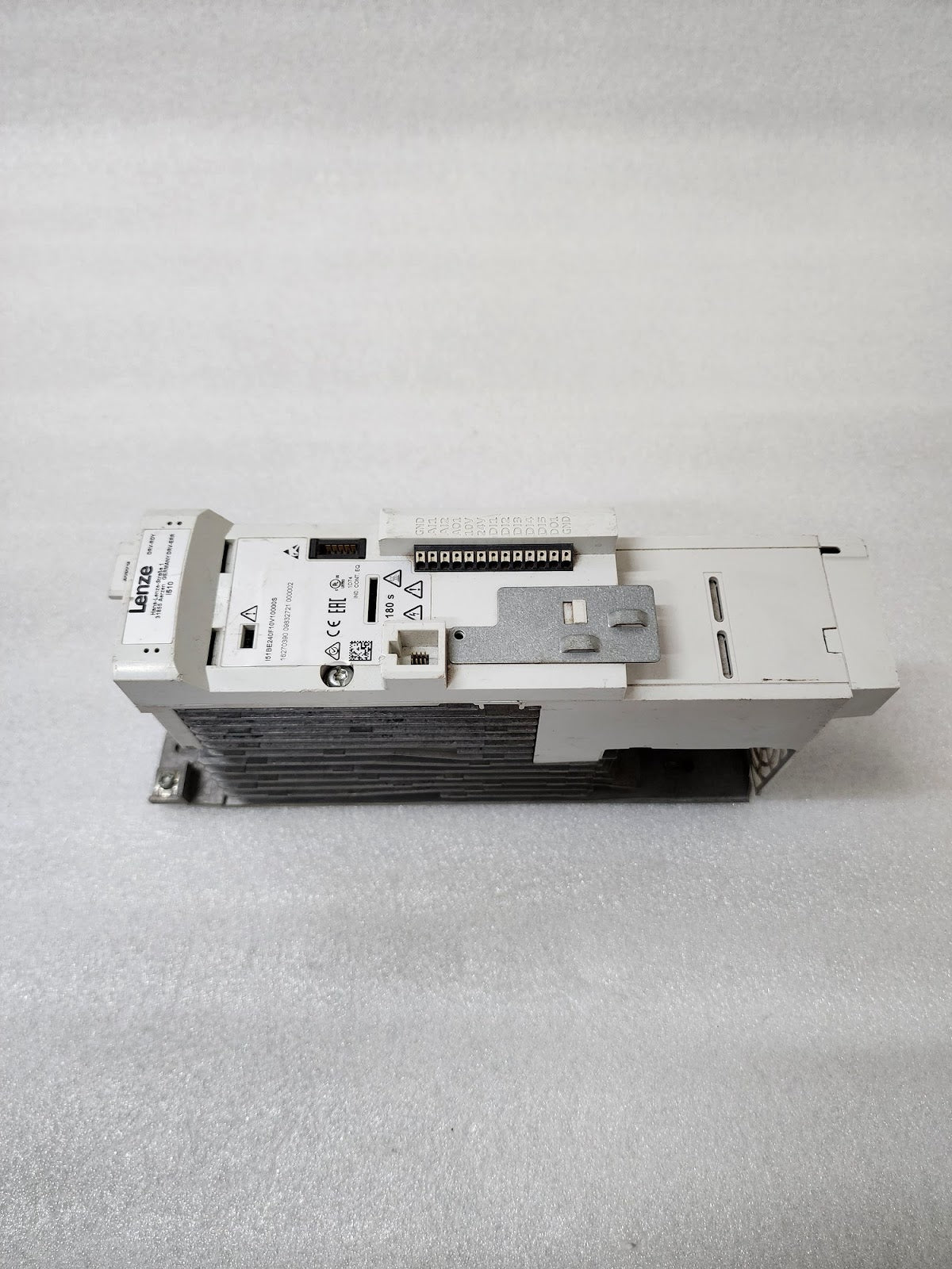 LENZE I51BE240F10V10000S INVERTER DRIVE 4KW/5HP 0-400/480V