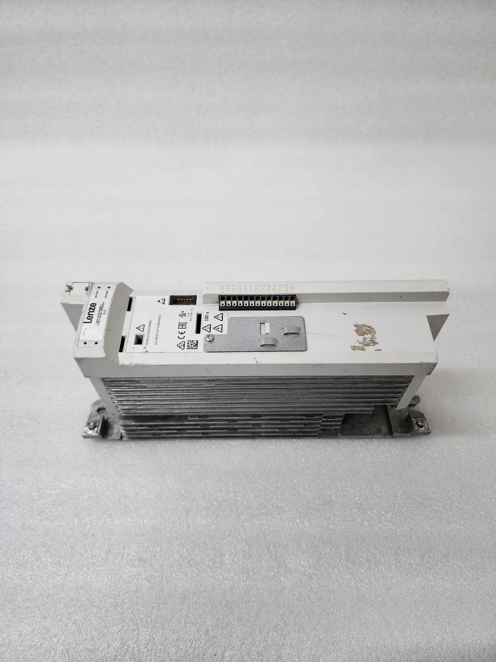 LENZE I51AE215F10V10000S INVERTER DRIVE 1.5KW/2HP 0-400/480V MADE IN GERMANY