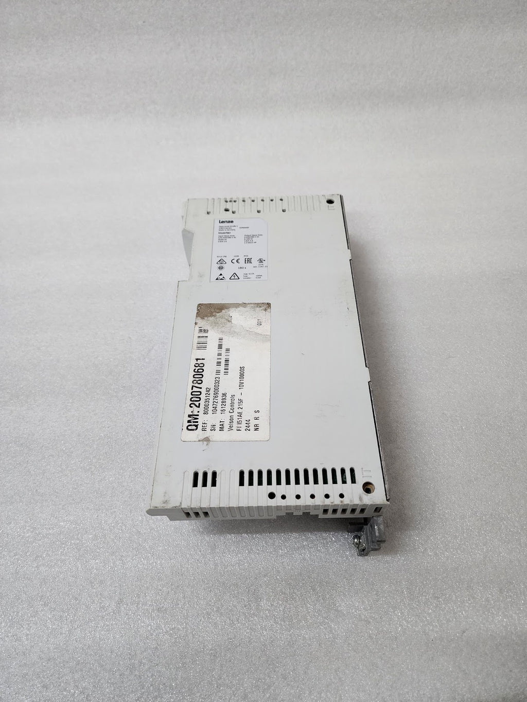 LENZE I51AE215F10V10000S INVERTER DRIVE 1.5KW/2HP 0-400/480V MADE IN GERMANY