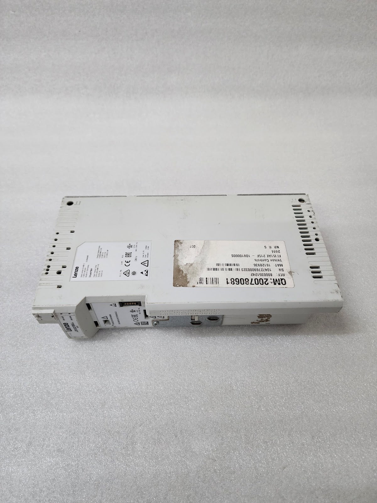 LENZE I51AE215F10V10000S INVERTER DRIVE 1.5KW/2HP 0-400/480V MADE IN GERMANY