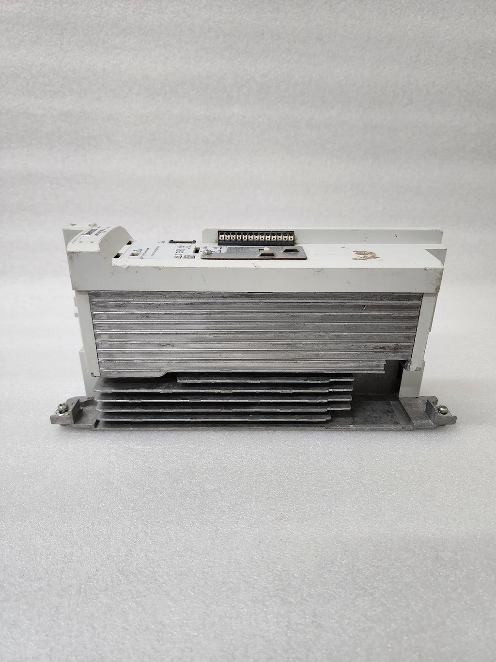 LENZE I51AE215F10V10000S INVERTER DRIVE 1.5KW/2HP 0-400/480V MADE IN GERMANY