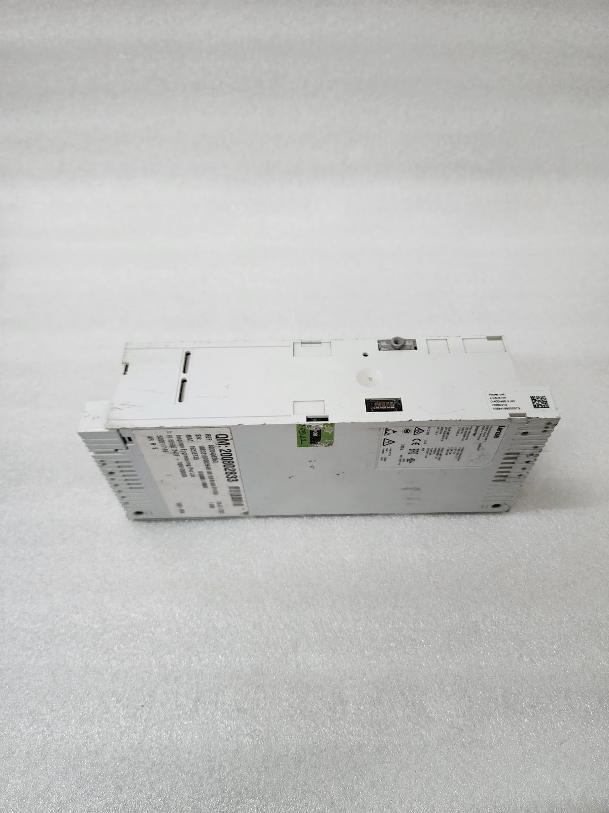 LENZE I51BE240F10V10000S INVERTER DRIVE 4KW/5HP 0-400/480V 9.5/8.2A
