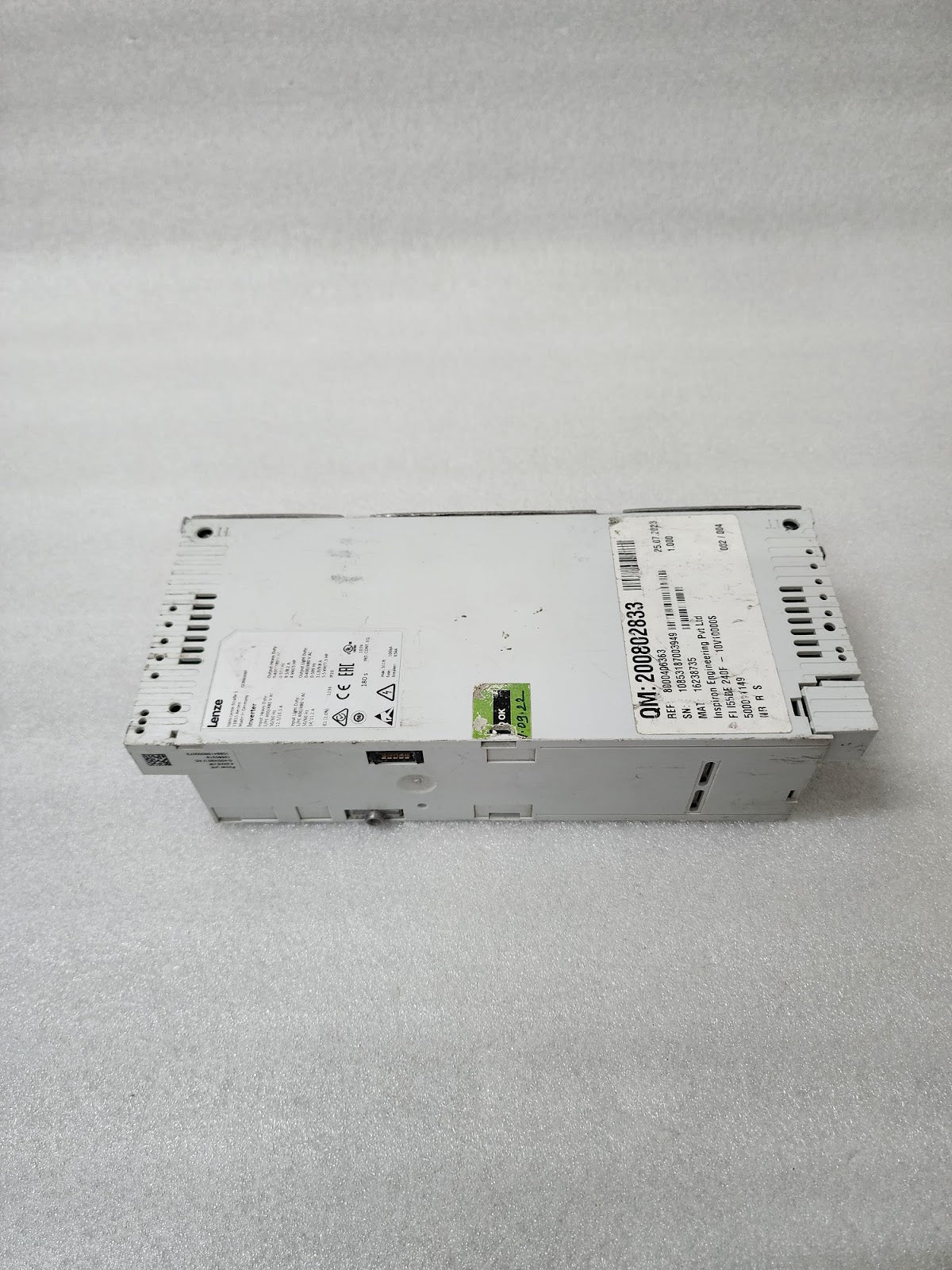 LENZE I51BE240F10V10000S INVERTER DRIVE 4KW/5HP 0-400/480V 9.5/8.2A