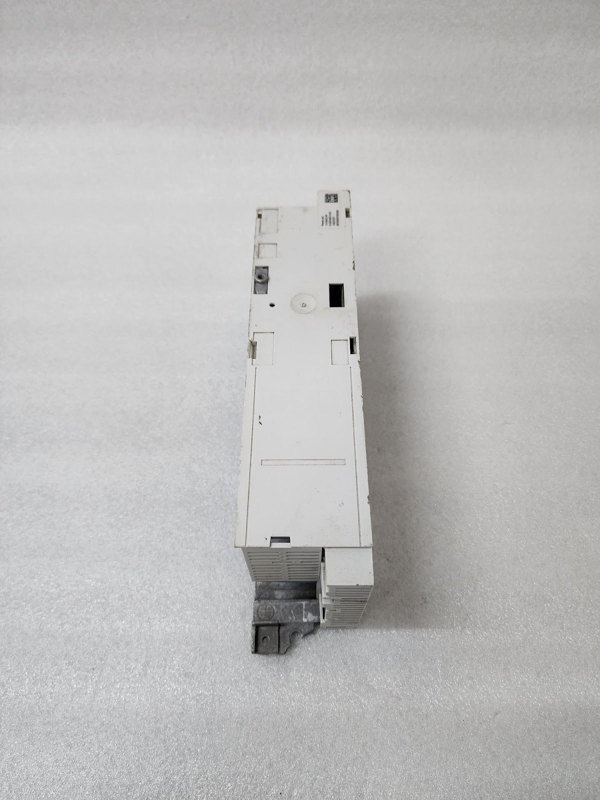 LENZE I51AE215F10V10000S INVERTER DRIVE 1.5KW/2HP 0-400/480V 3.9/3.5A