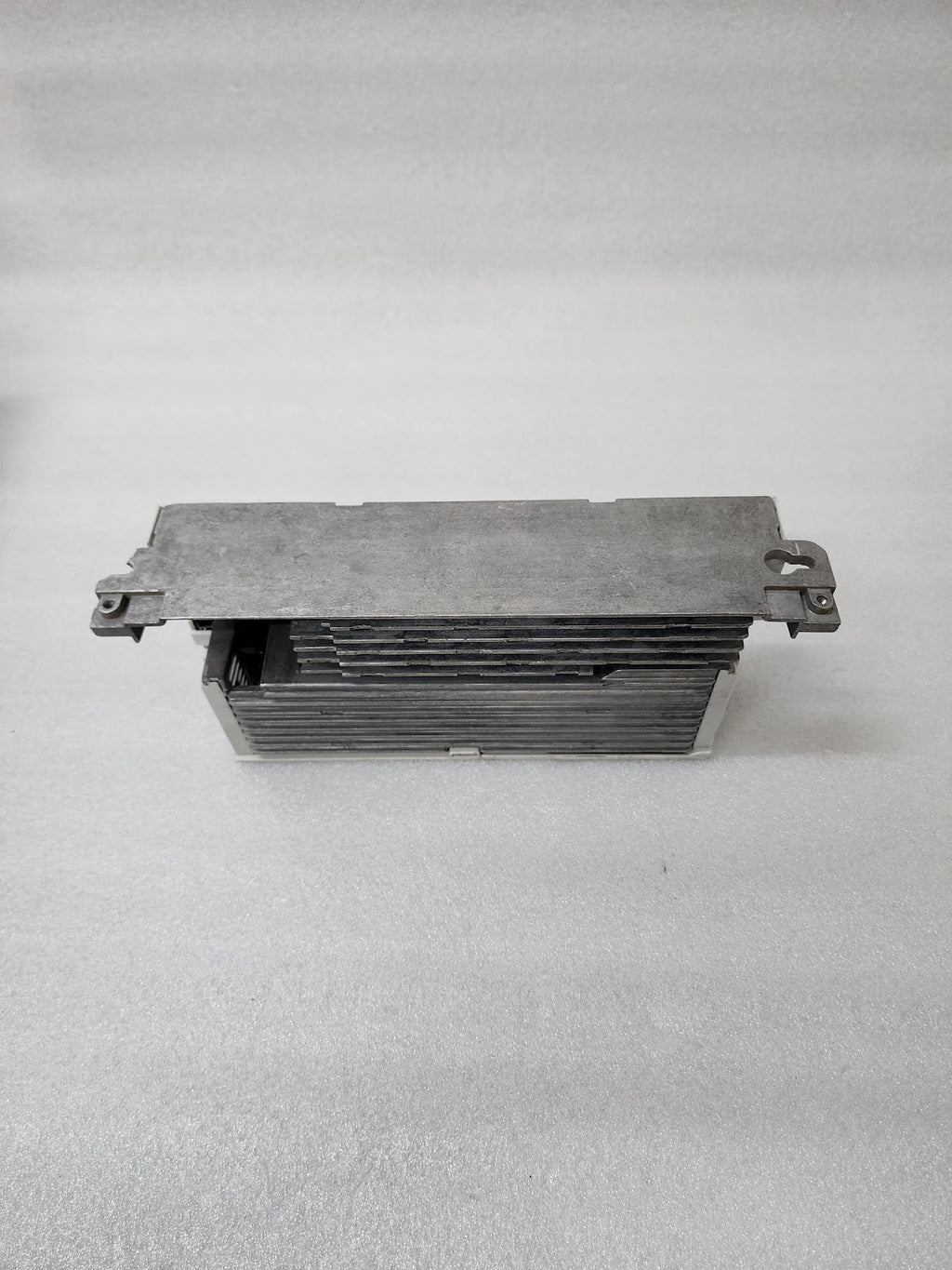 LENZE I51AE215F10V10000S INVERTER DRIVE 1.5KW/2HP 0-400/480V 3.9/3.5A