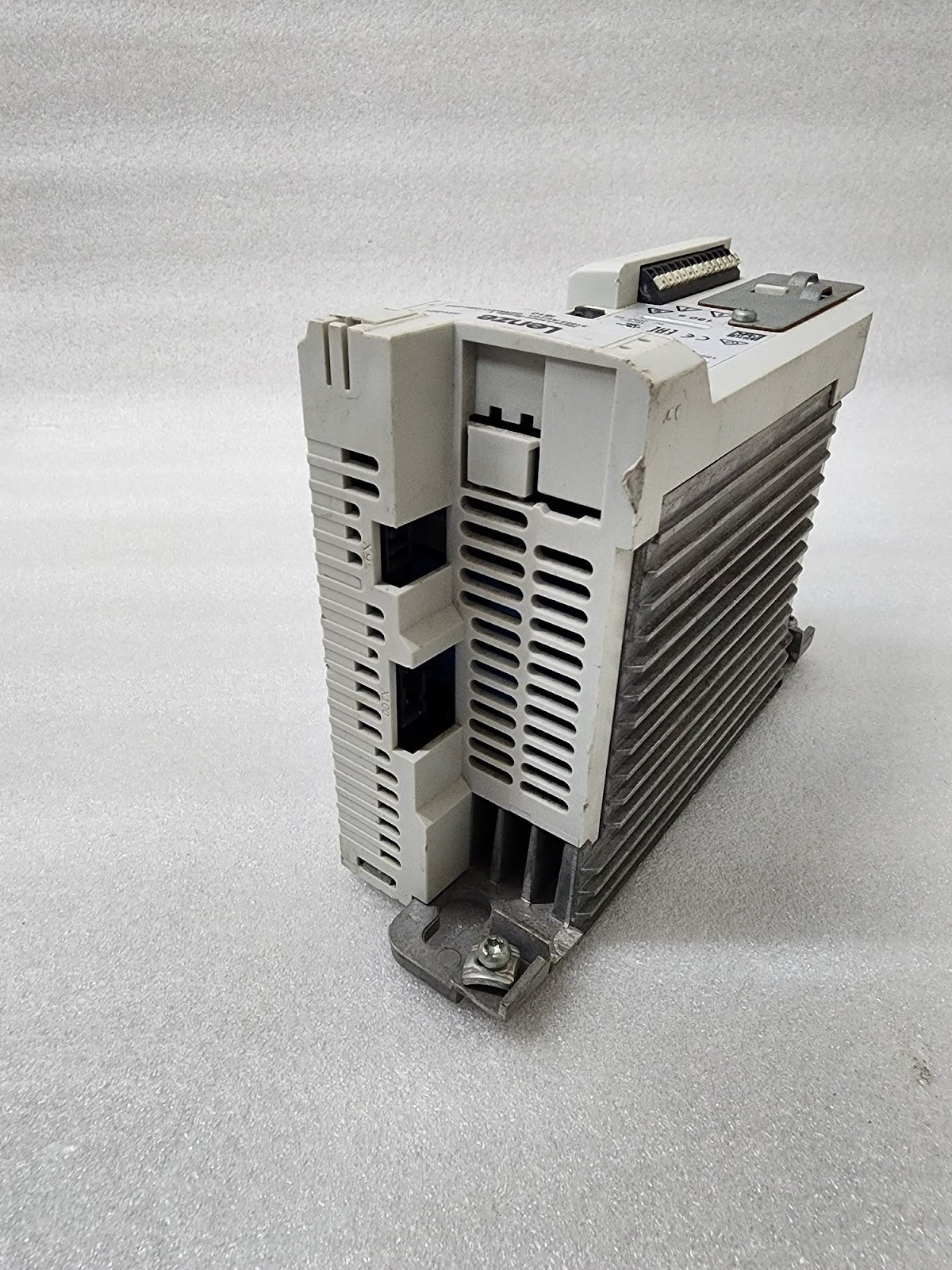 LENZE I51AE137B10010000S INVERTER DRIVE 0.37KW/0.5HP 0-230/240V MADE IN GERMANY