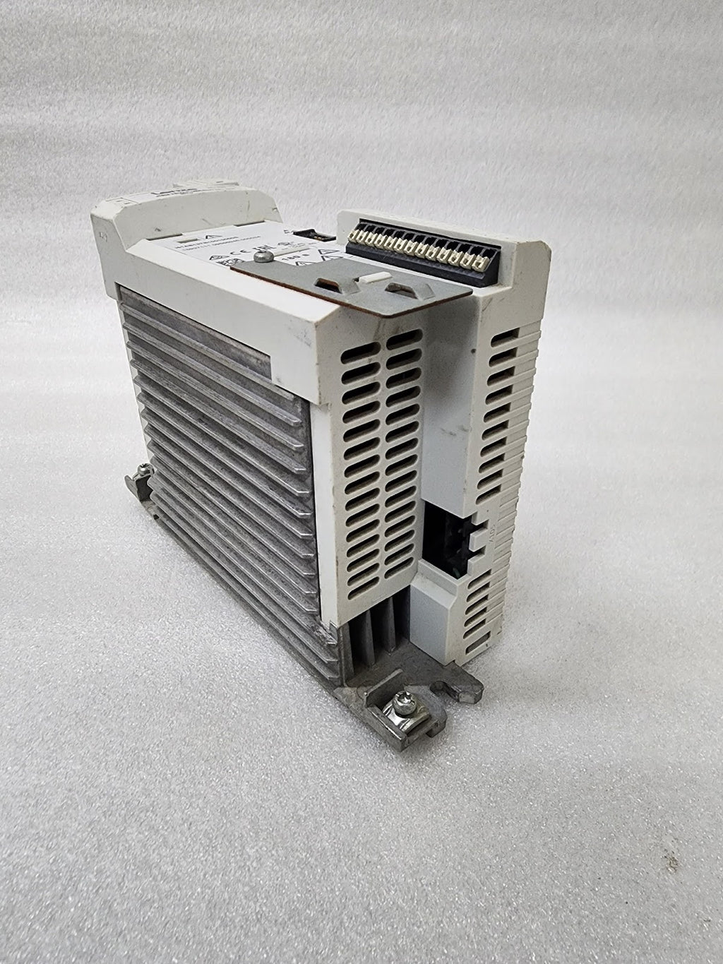LENZE I51AE137B10010000S INVERTER DRIVE 0.37KW/0.5HP 0-230/240V MADE IN GERMANY