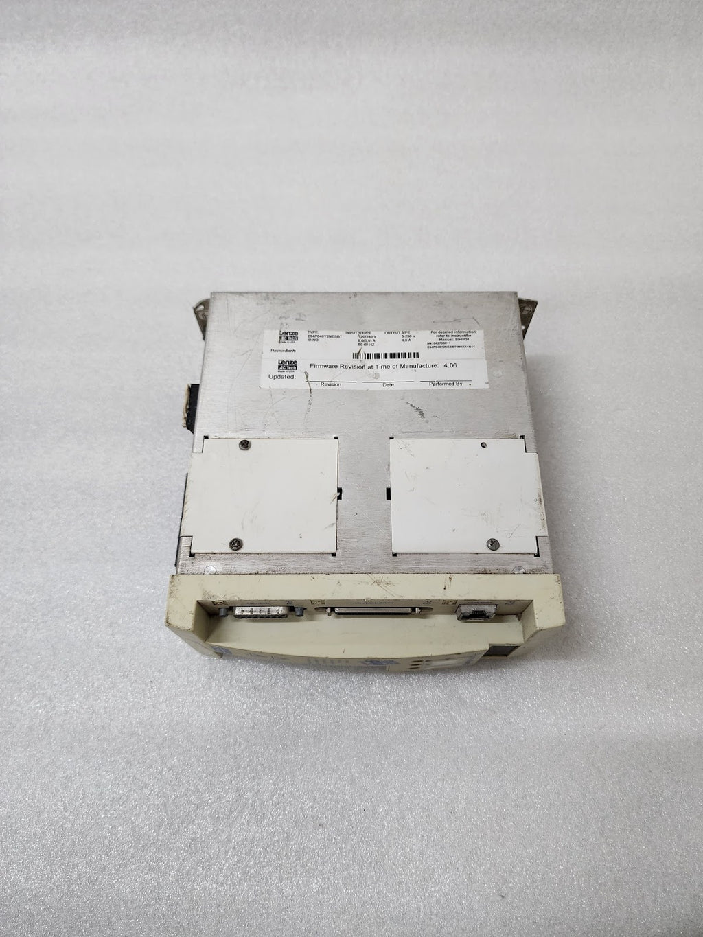 LENZE E94P040Y2NESBT DIGITAL SERVO 940 ENCODER