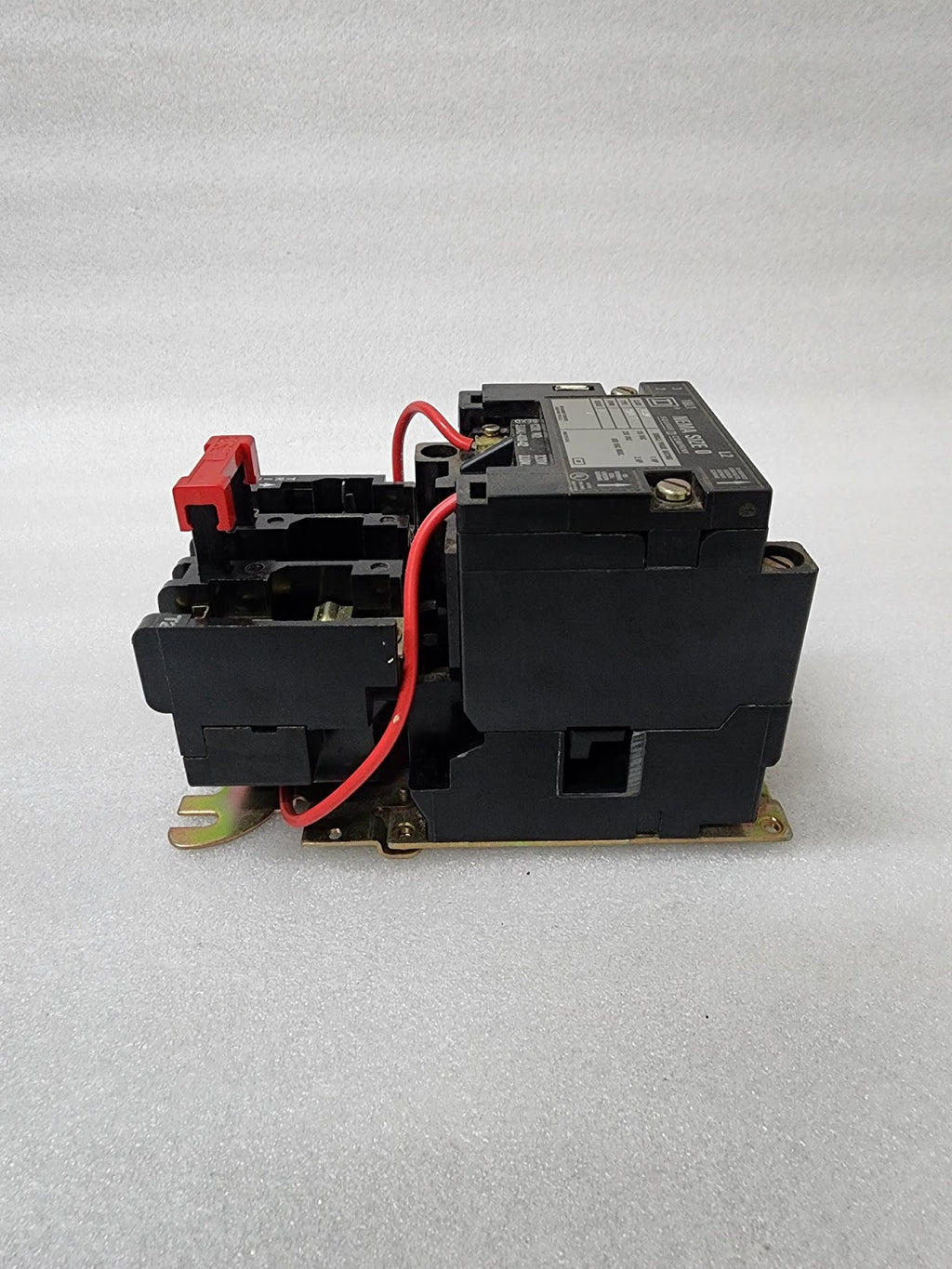 SQUARE D SB0-1 SER A MANUAL MOTOR STARTER COIL VOLTAGE 110-120V
