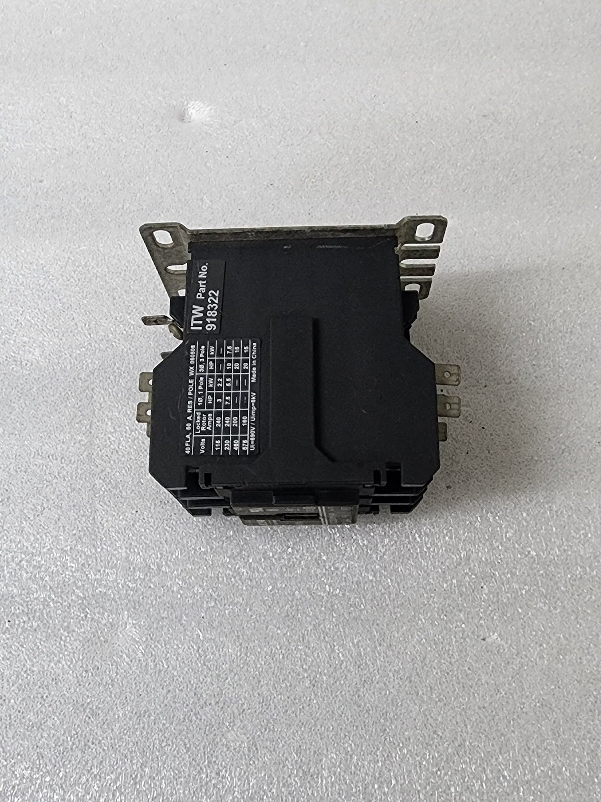 EATON D1C25DNY164A 3-POLE CONTACTOR 40A COIL VOLTAGE 110-120V