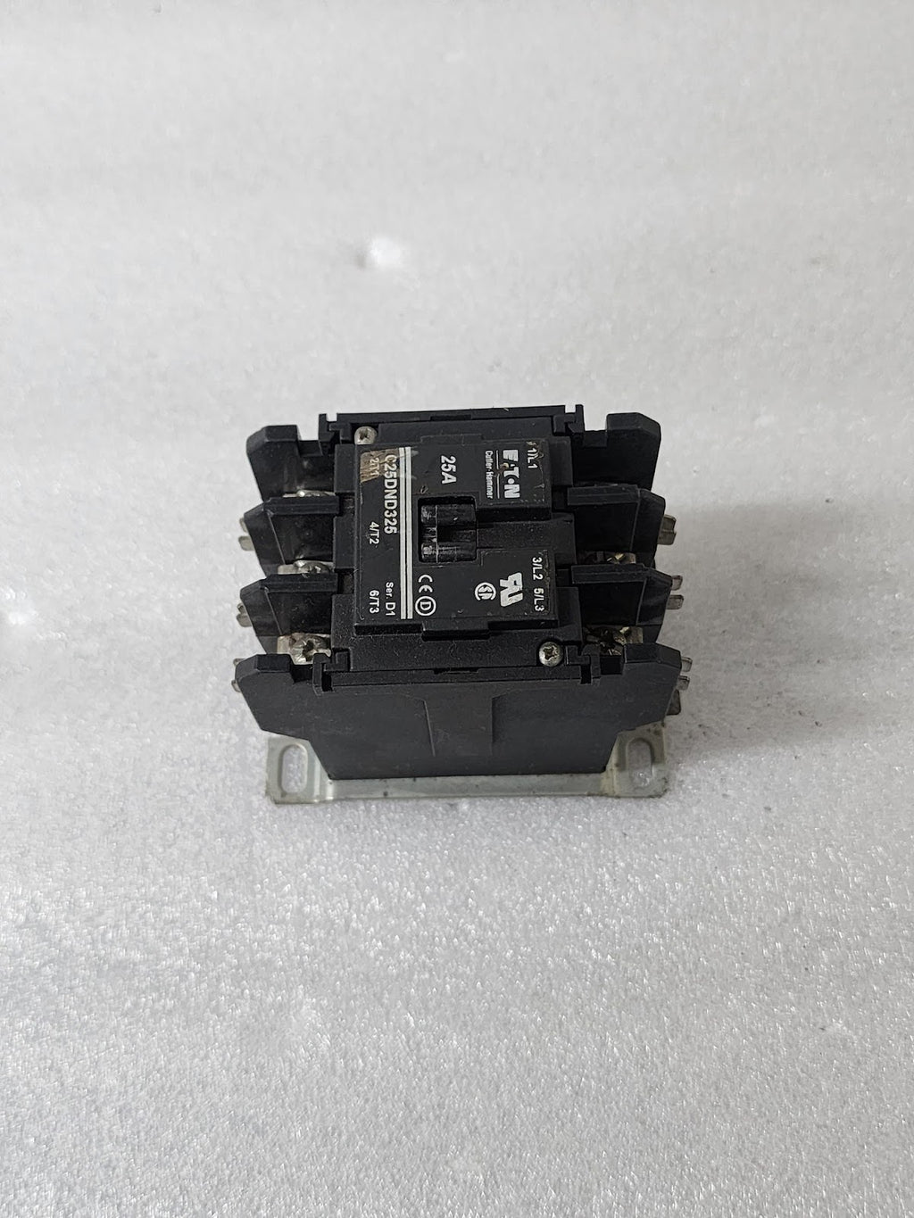 EATON C25DND325 3-POLE MAGNETIC CONTACTOR 25A 24VAC
